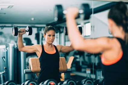 Niente sviluppo muscolare nonostante l'allenamento di forza? Evita questi 7 errori!