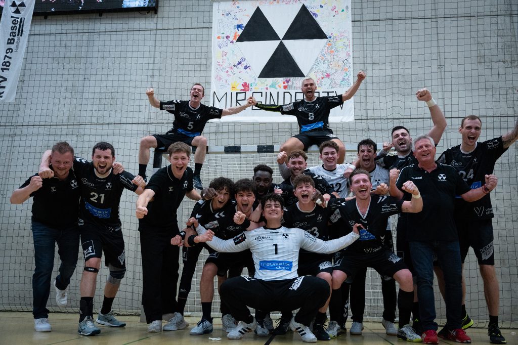 RTV 1879 Basel festeggia la promozione nella Quickline Handball League