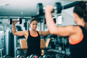 Kein Muskelaufbau trotz Kraftraining? Vermeide diese 7 Fehler!